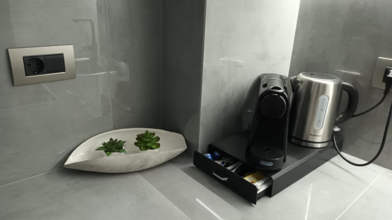Km Luxury Apart Downtown Heraklion  Bagian luar foto