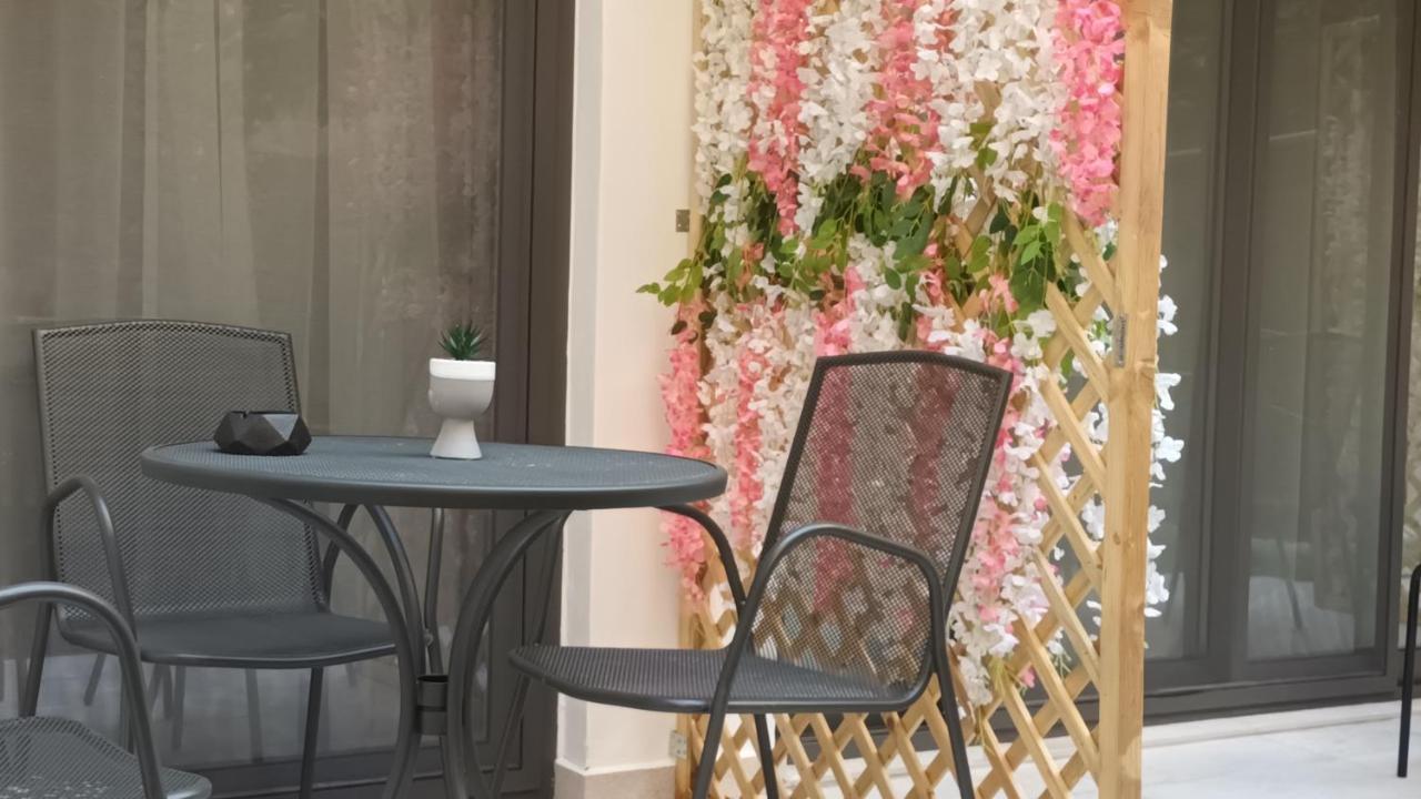 Km Luxury Apart Downtown Heraklion  Bagian luar foto