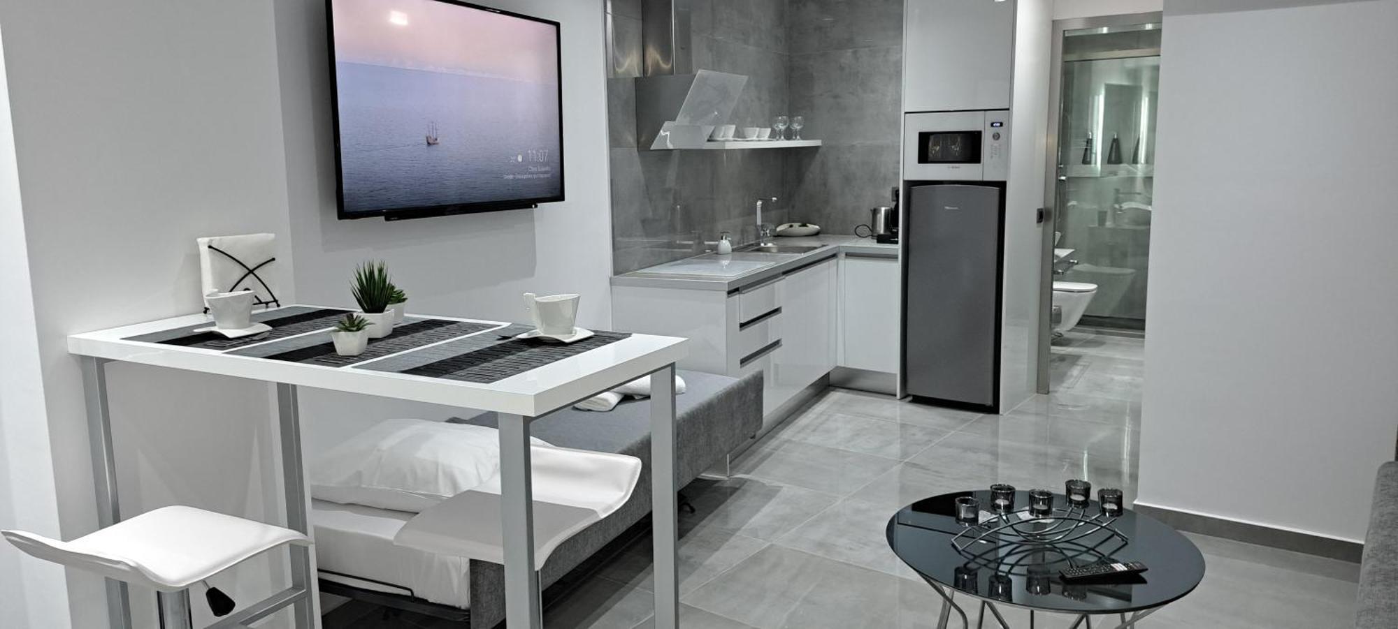 Km Luxury Apart Downtown Heraklion  Bagian luar foto